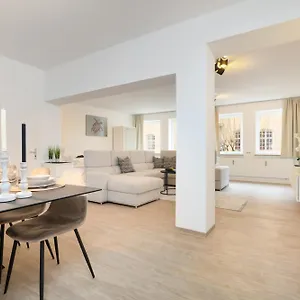  Apartment Primero City-loftdomizil I 84qm Innenstadt Rathaus I Gemeinschaftsterrasse 6 P