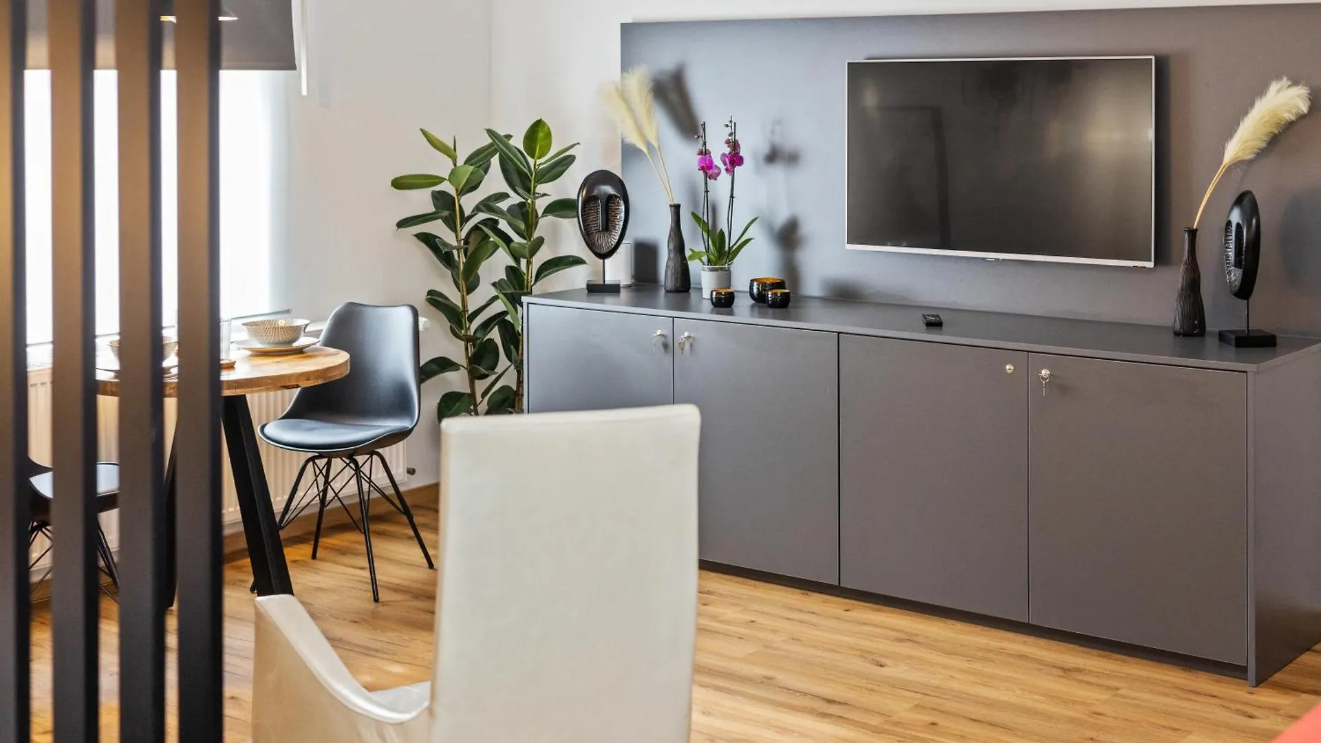 Stylish Tiny City House Augsburg